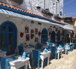 Leblebili Meyhane Cesme Alacati